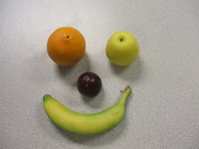 Happy Fruit